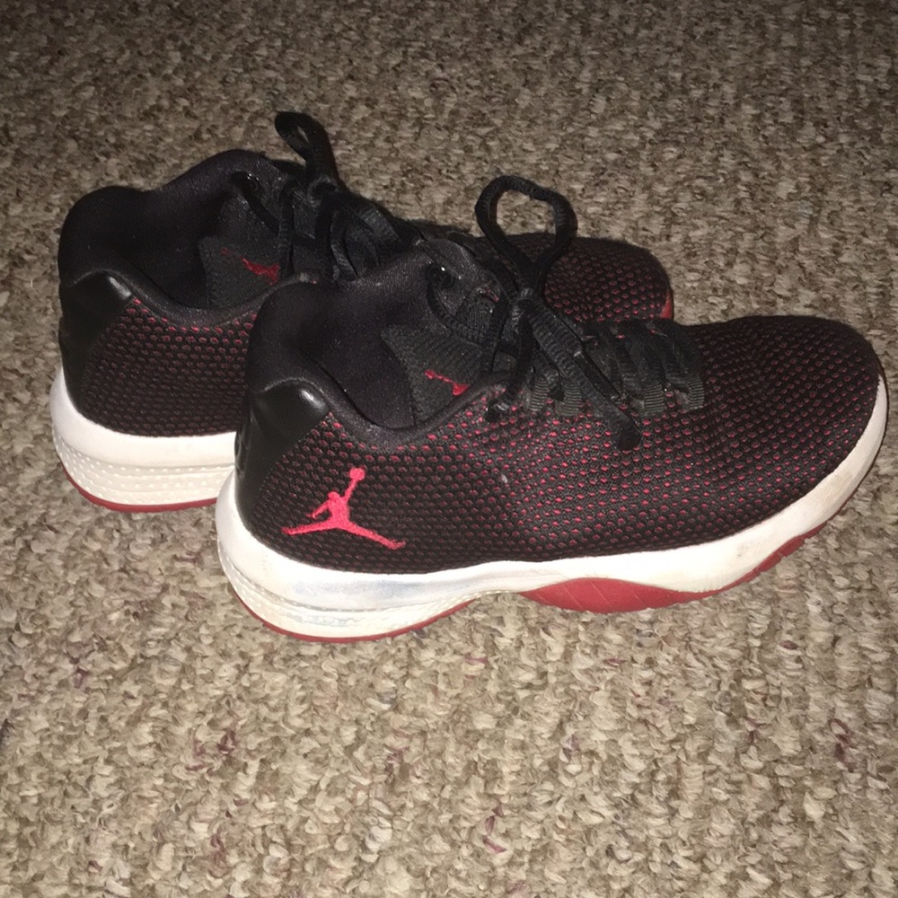 Jordan’s (4 Youth)